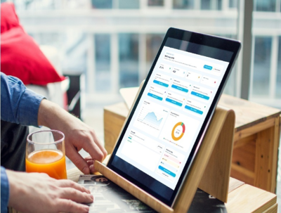 إحصائيات ذكية وتحليلات للأداء ونقاط الضعف